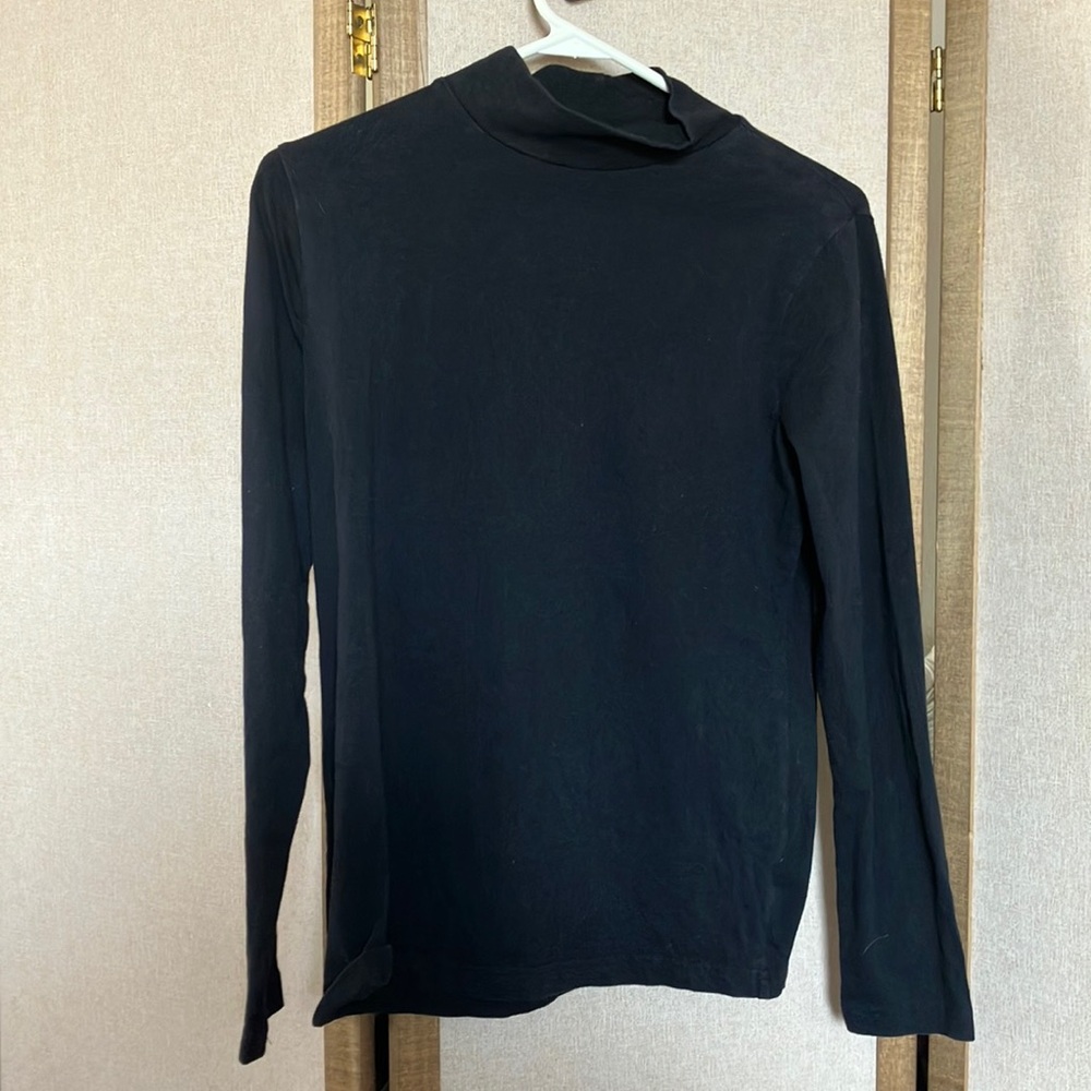 FINAL MARKDOWN Croft & Barrow Black Turtleneck medium